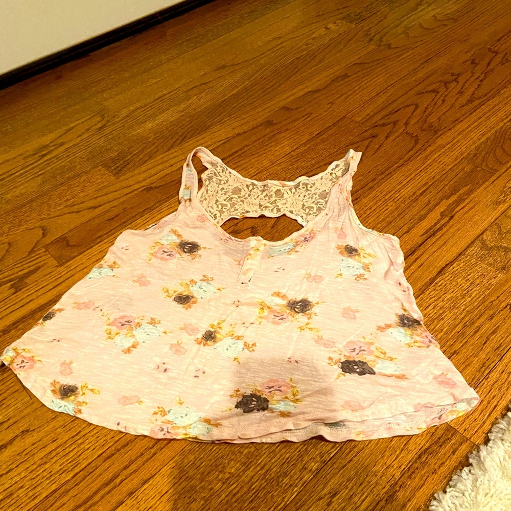 Cute blouse great quality